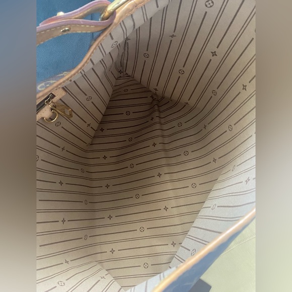 SOLD- Louis Vuitton Delightful, PM Monogram - Picture 11 of 16